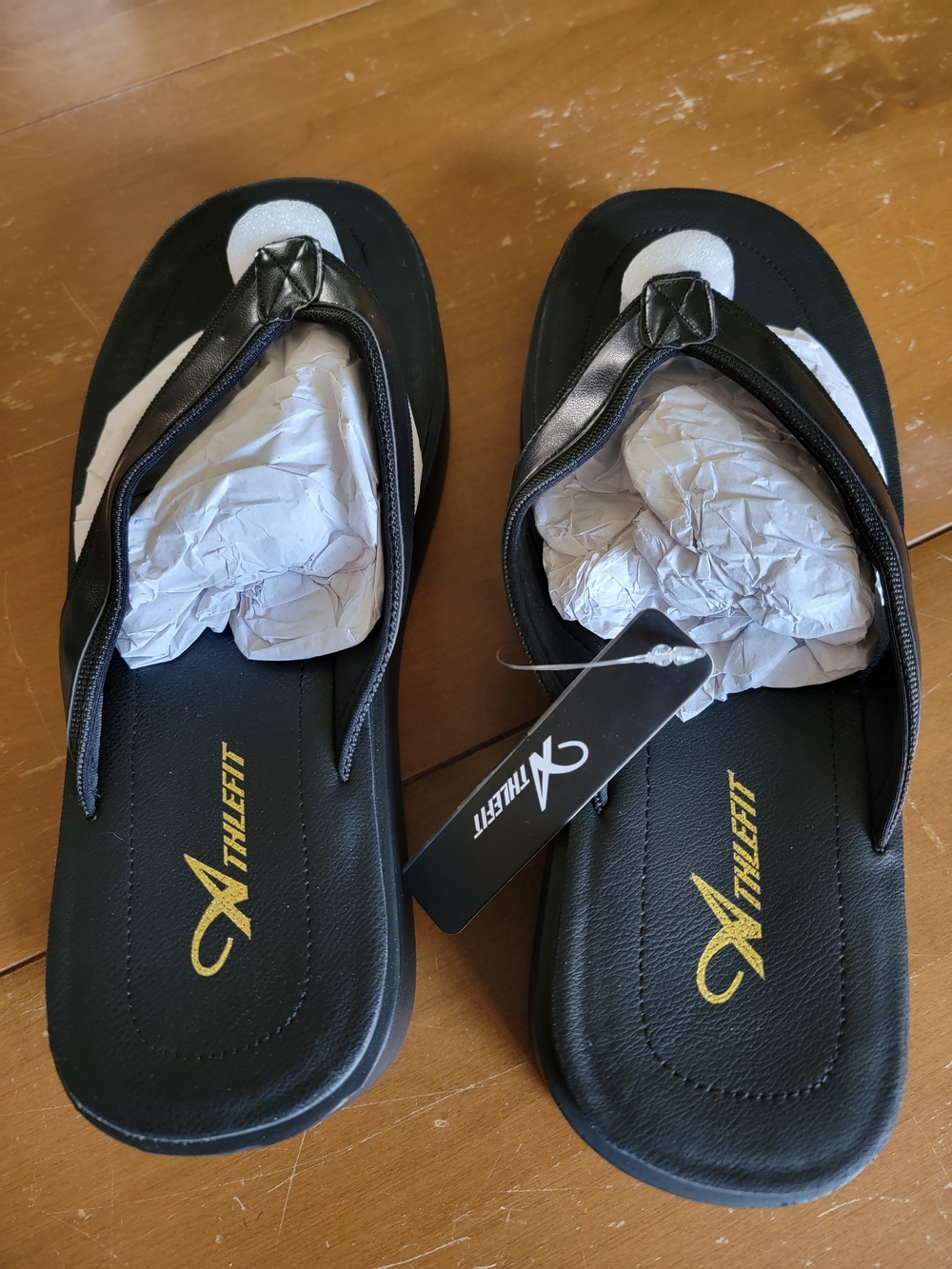 Black Slide Flip-Flop Low Wendge Sandals Size 9 NWT - Picture 4 of 9